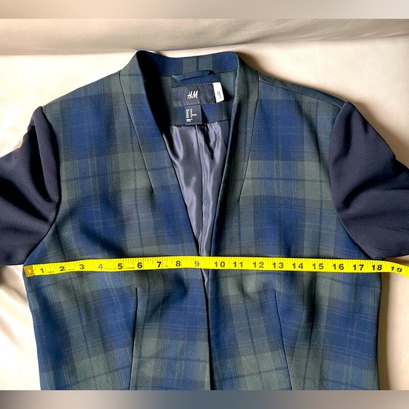 H&M collarless open black watch plaid tartan blazer - Picture 3 of 9